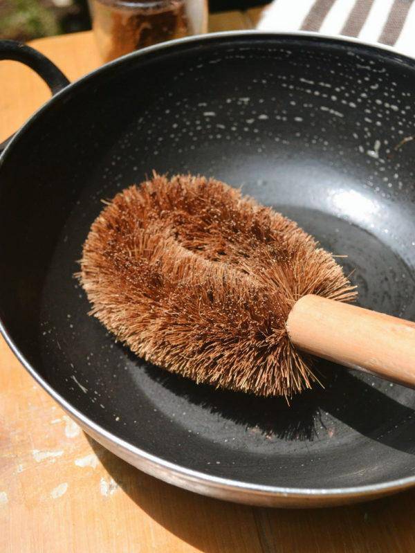 Buy Coconut Fiber Cleaning Kit Pack of 5 Coir Brushes | Shop Verified Sustainable Cleaning Supplies on Brown Living™