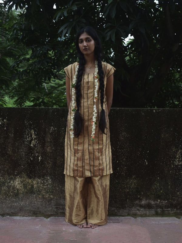 Buy Son Champa Zerowaste Kurta-Jacket | Shop Verified Sustainable Womens Kurta on Brown Living™